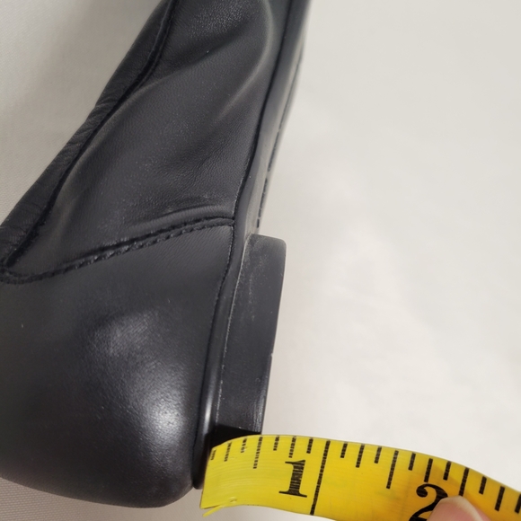 AGL Black Leather Loafers with Metallic Details Attilio Giusti Leombruni - Picture 10 of 11